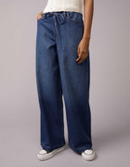 AE Strigid Low-Rise Baggy Ultra-Wide Leg Jean