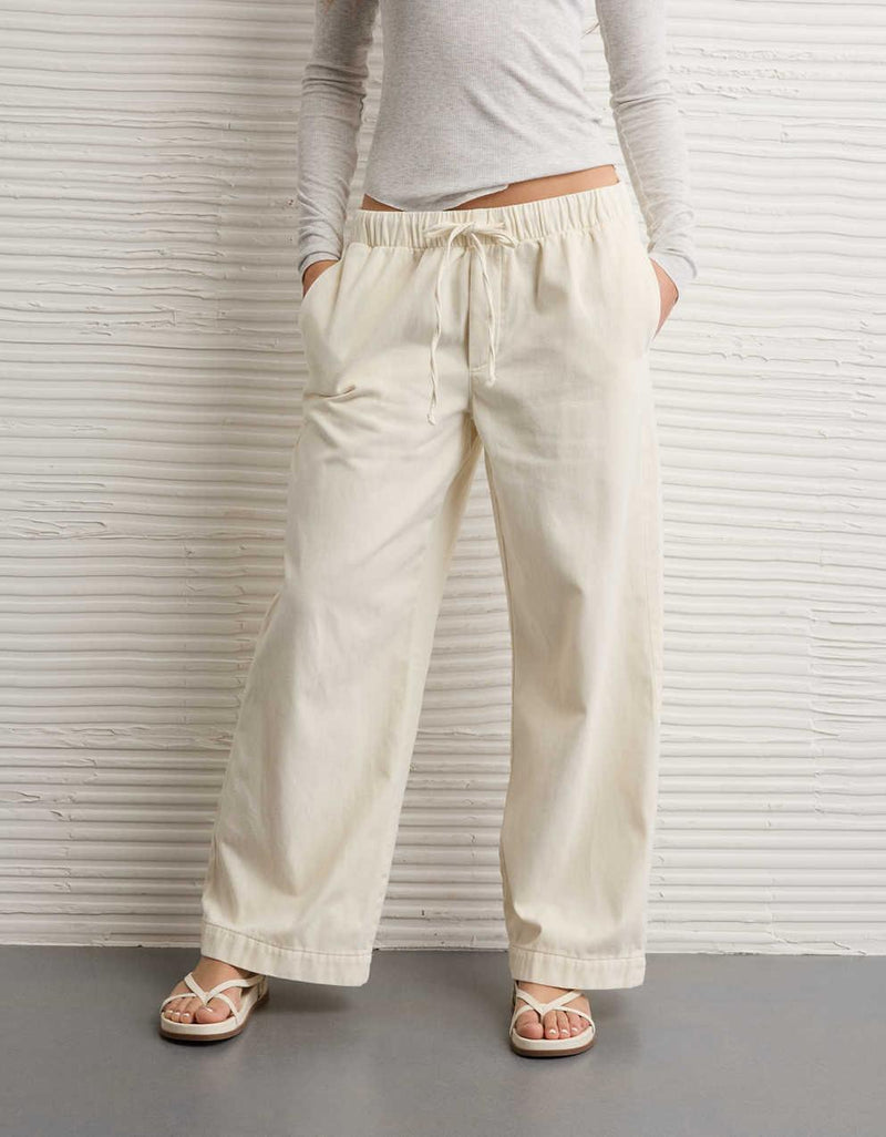 AE Cozy Dreamy Drape Low-Rise Ultra Wide-Leg Jean