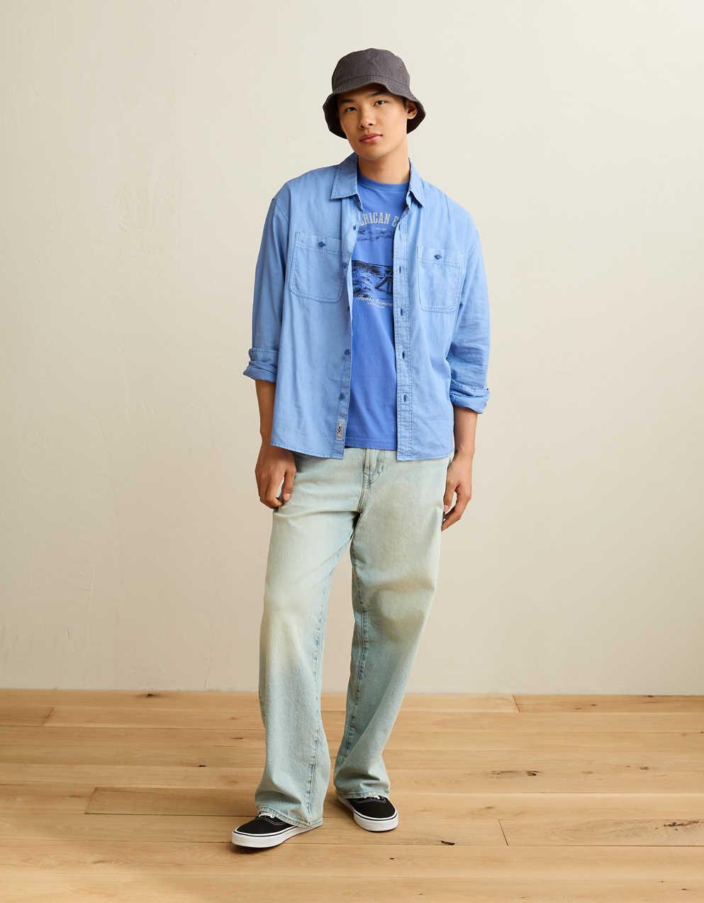 AE Standard Fit Graphic Logo T-Shirt