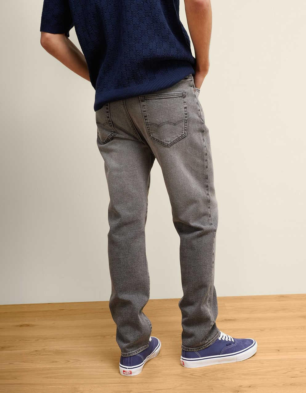 AE EasyFlex Slim Straight Jean