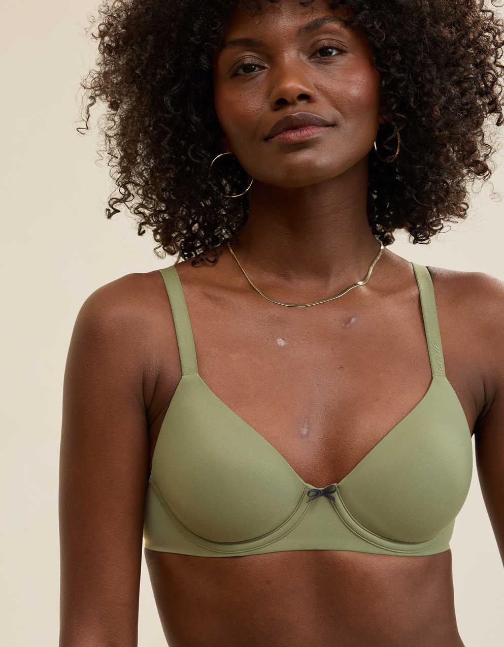 SMOOTHEZ Full Coverage Lightly Lined Bra