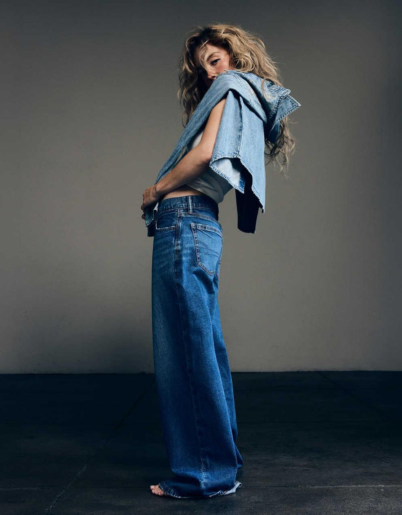 AE Low-Rise Baggy Ultra-Wide Leg Jean