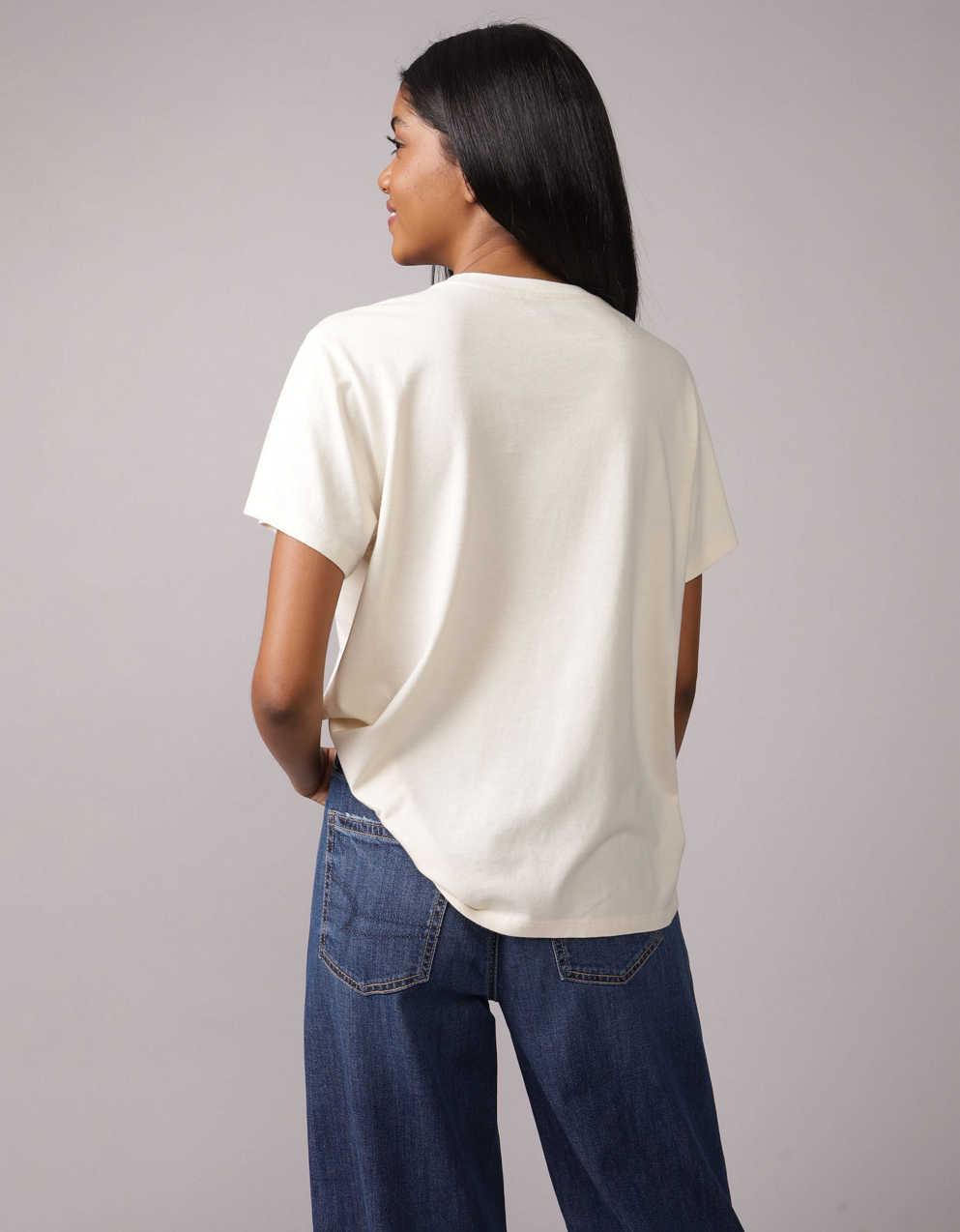 AE Classic Graphic T-Shirt