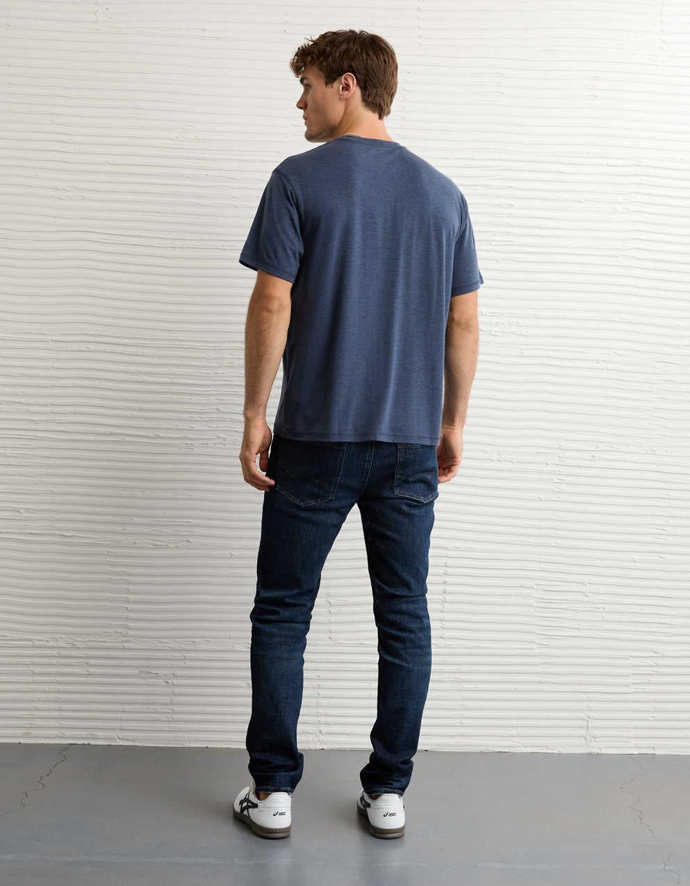 AE 24/7 Move Free Athletic Skinny Jean