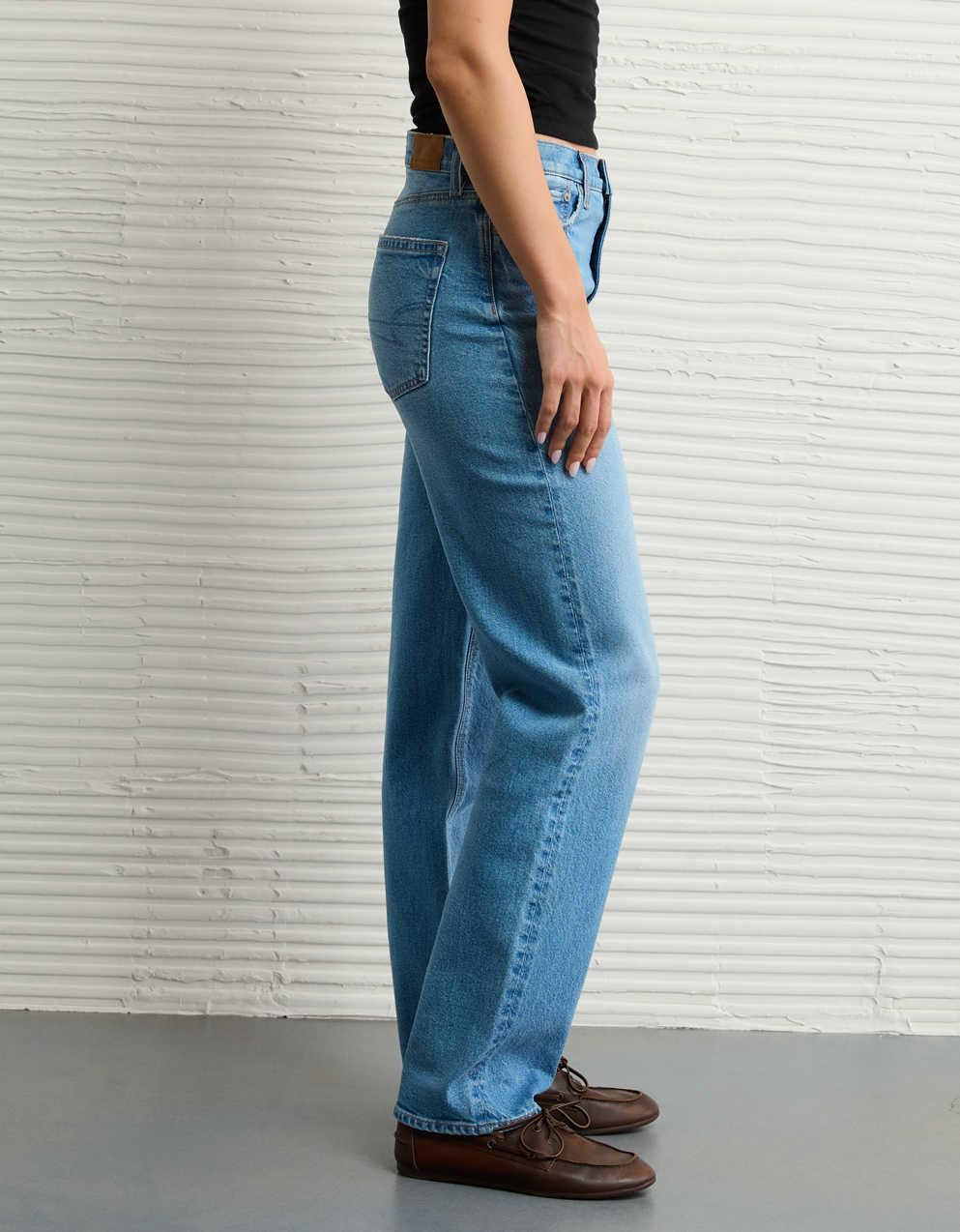 AE Strigid Super High-Waisted Baggy Straight Jean