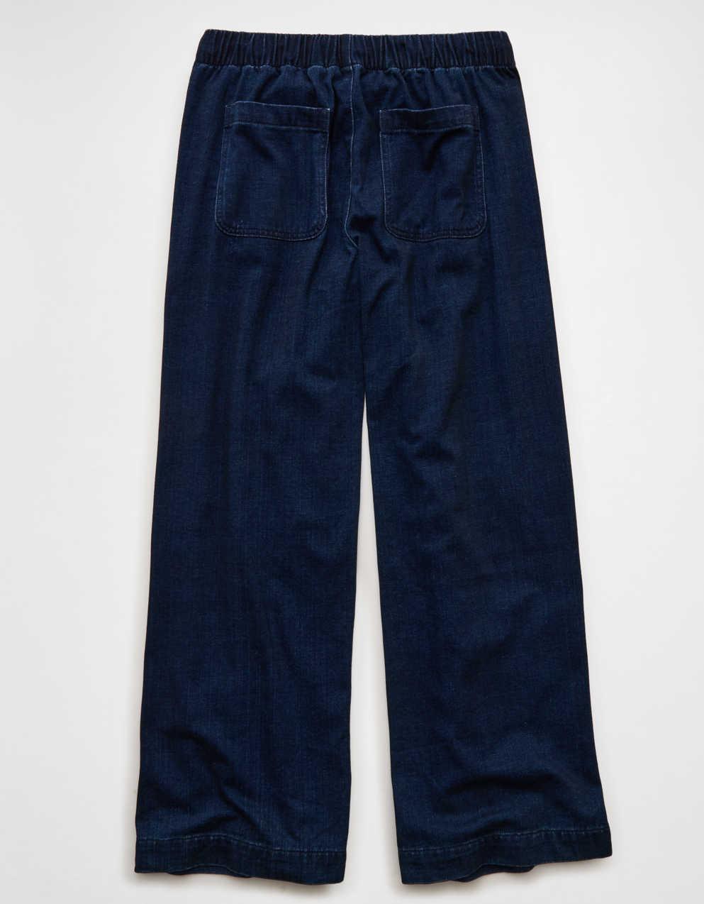 AE Cozy Dreamy Drape Low-Rise Ultra Wide-Leg Jean