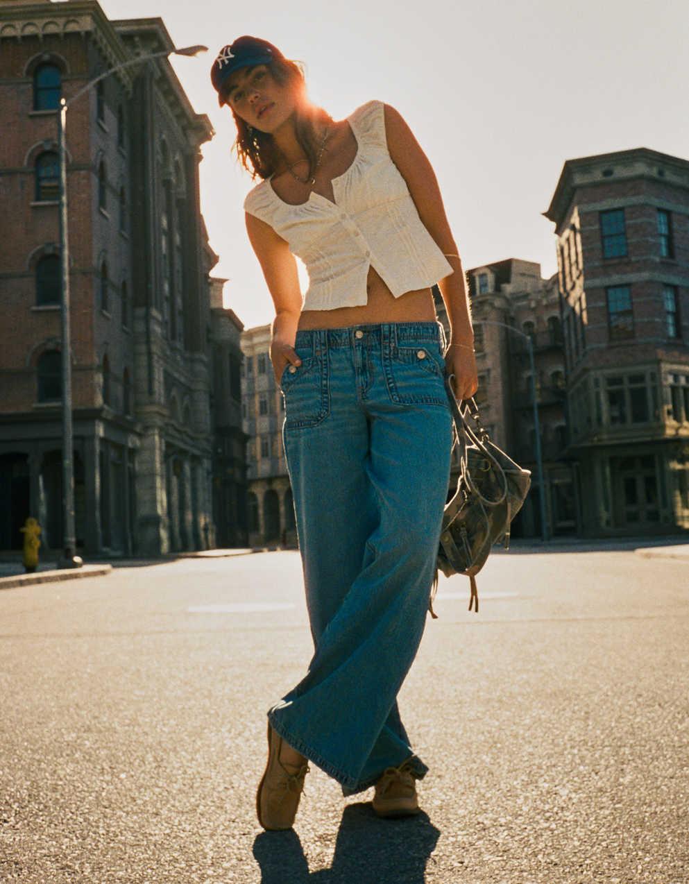 AE Low-Rise Baggy Ultra-Wide Leg Jean