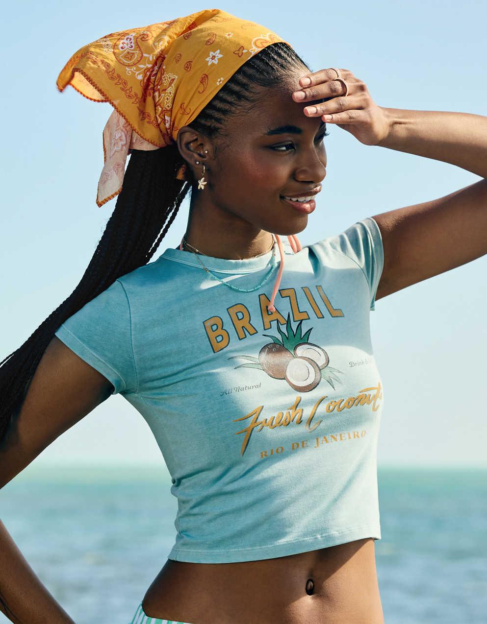 AE Fitted Cropped Graphic T-Shirt