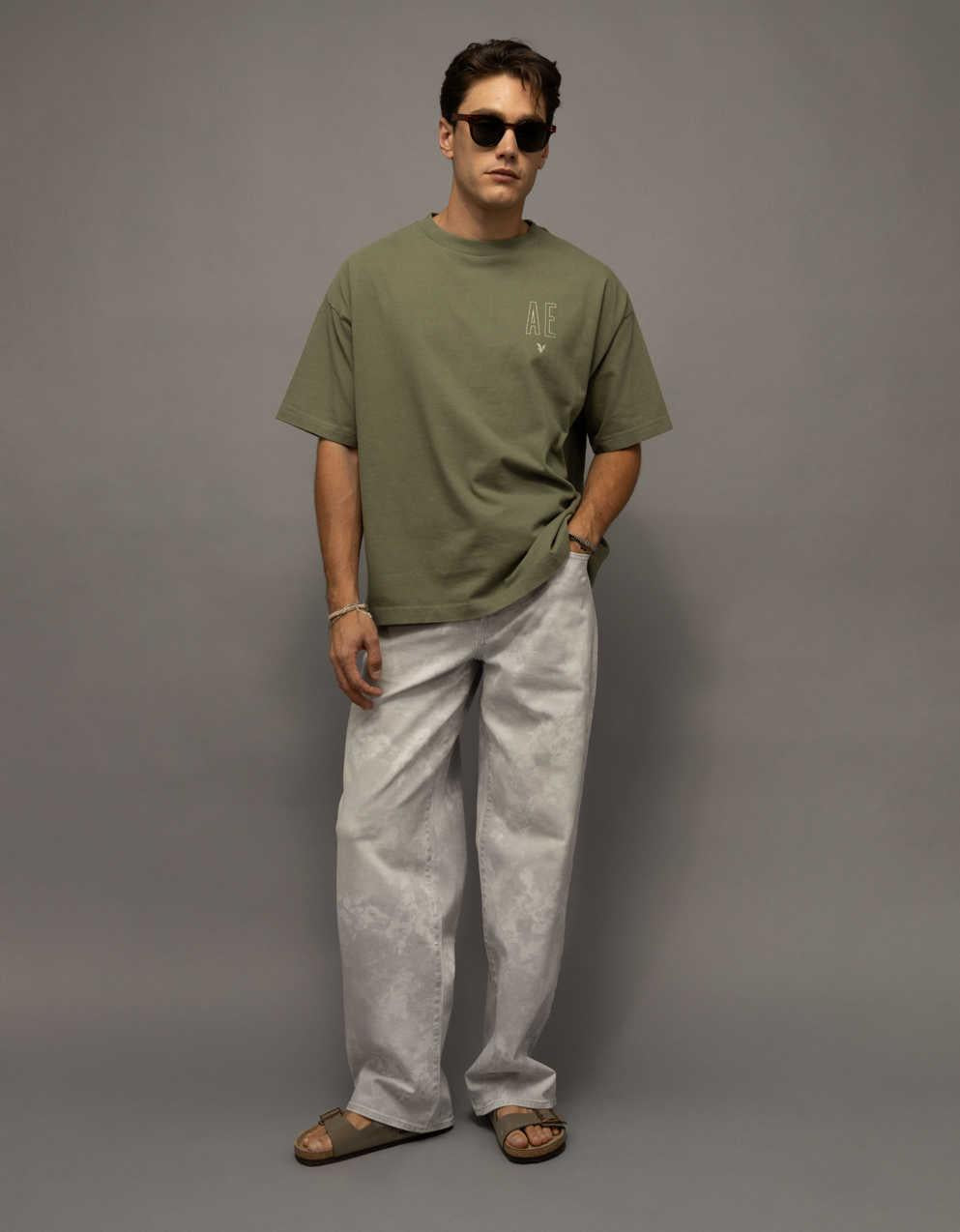 AE Relaxed Logo Graphic T-Shirt