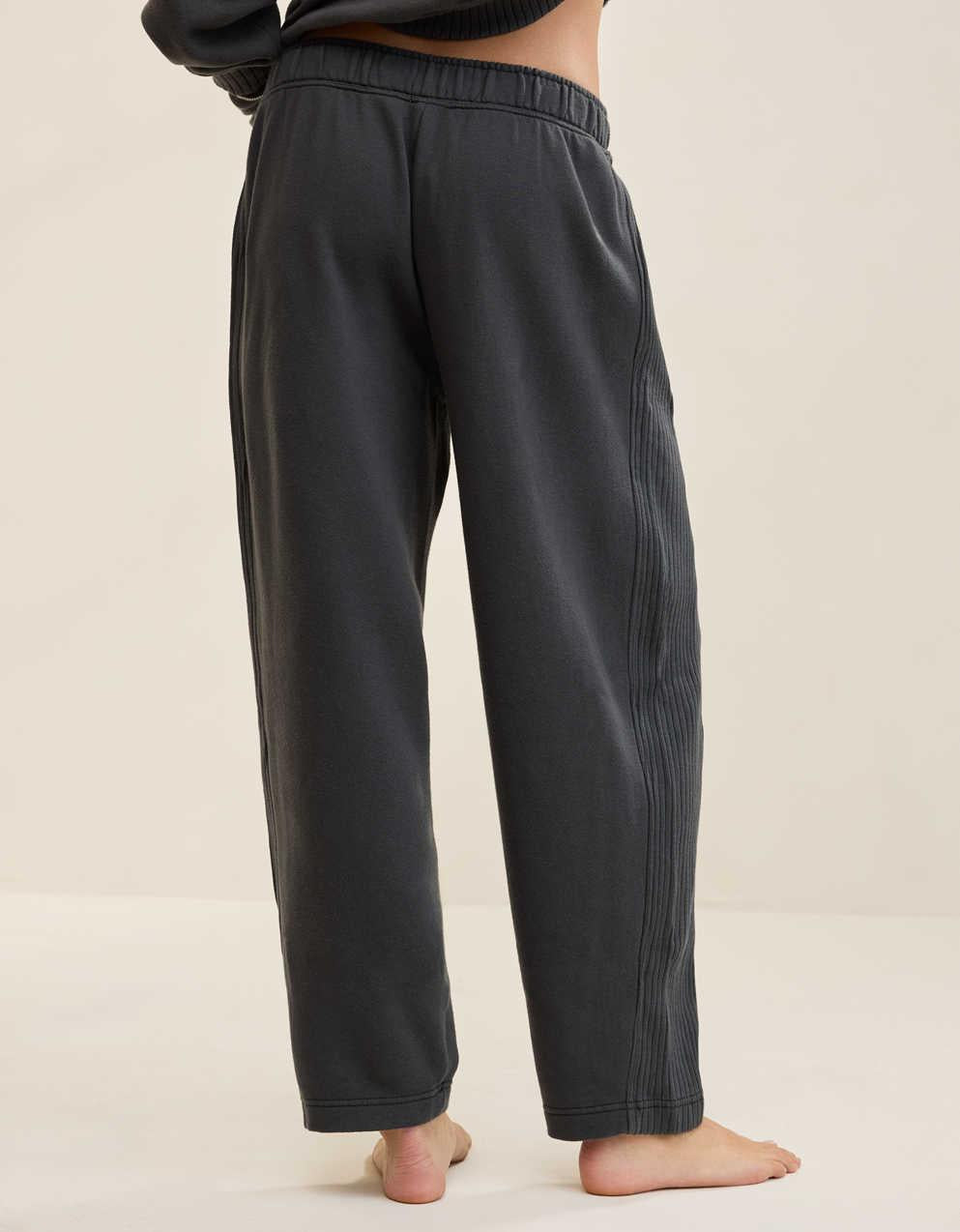 Aerie Oh Snap! Barrel Sweatpant