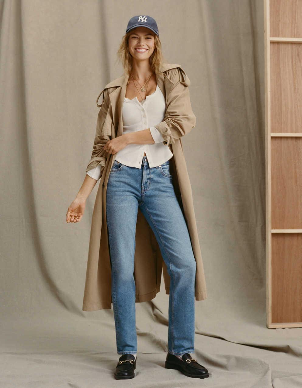 AE High-Waisted Straight Jean